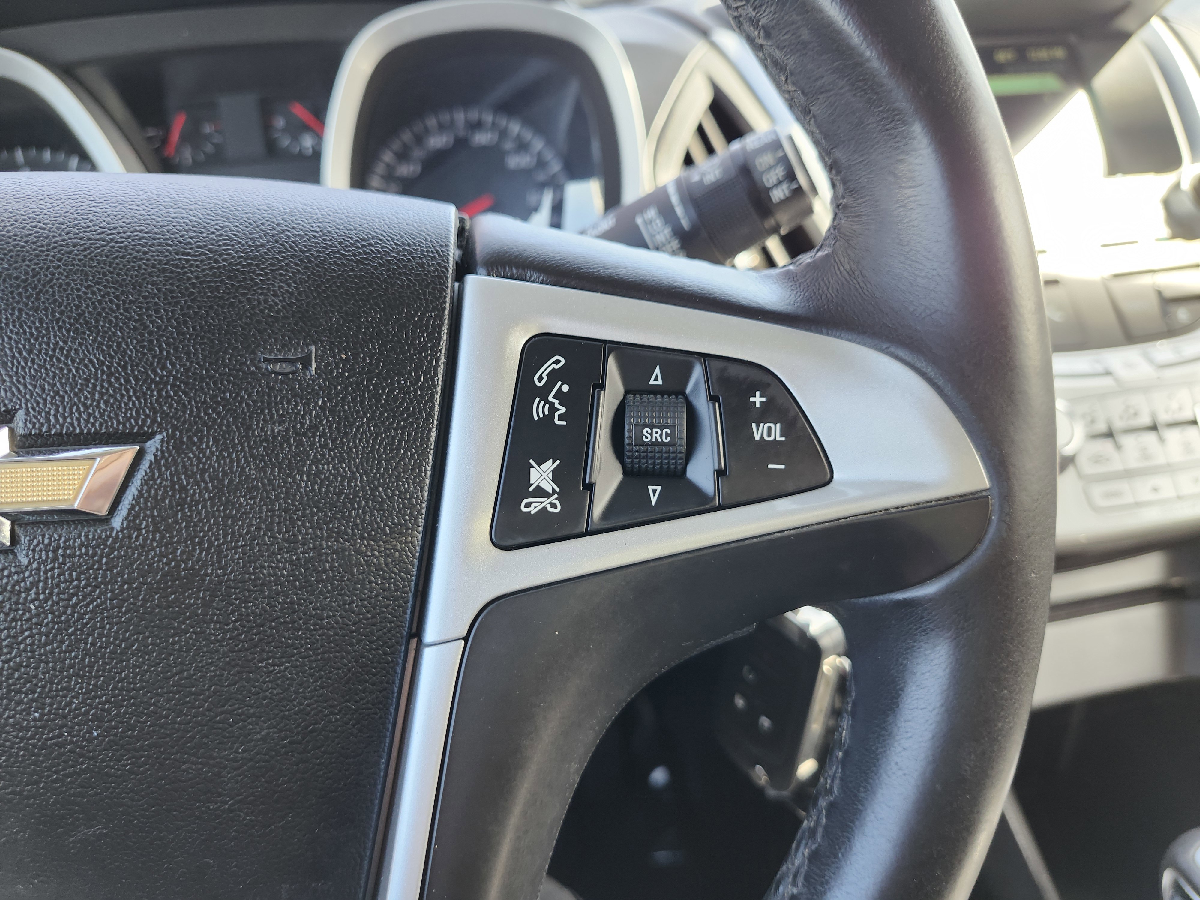 Used 2013 Chevrolet Equinox LT w/ Driver Convenience Package image 32