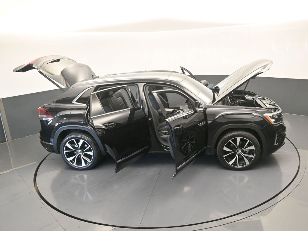 Used 2024 Volkswagen Atlas Cross Sport SEL Premium R-Line image 79