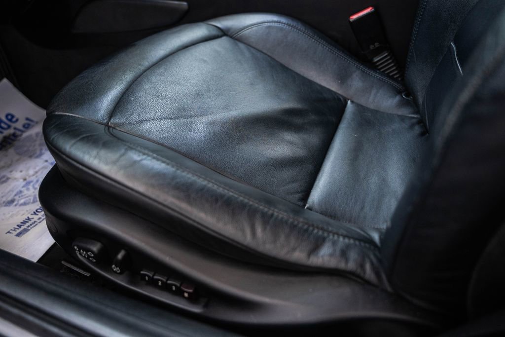 Used 2005 BMW Z4 2.5i RWD image 33