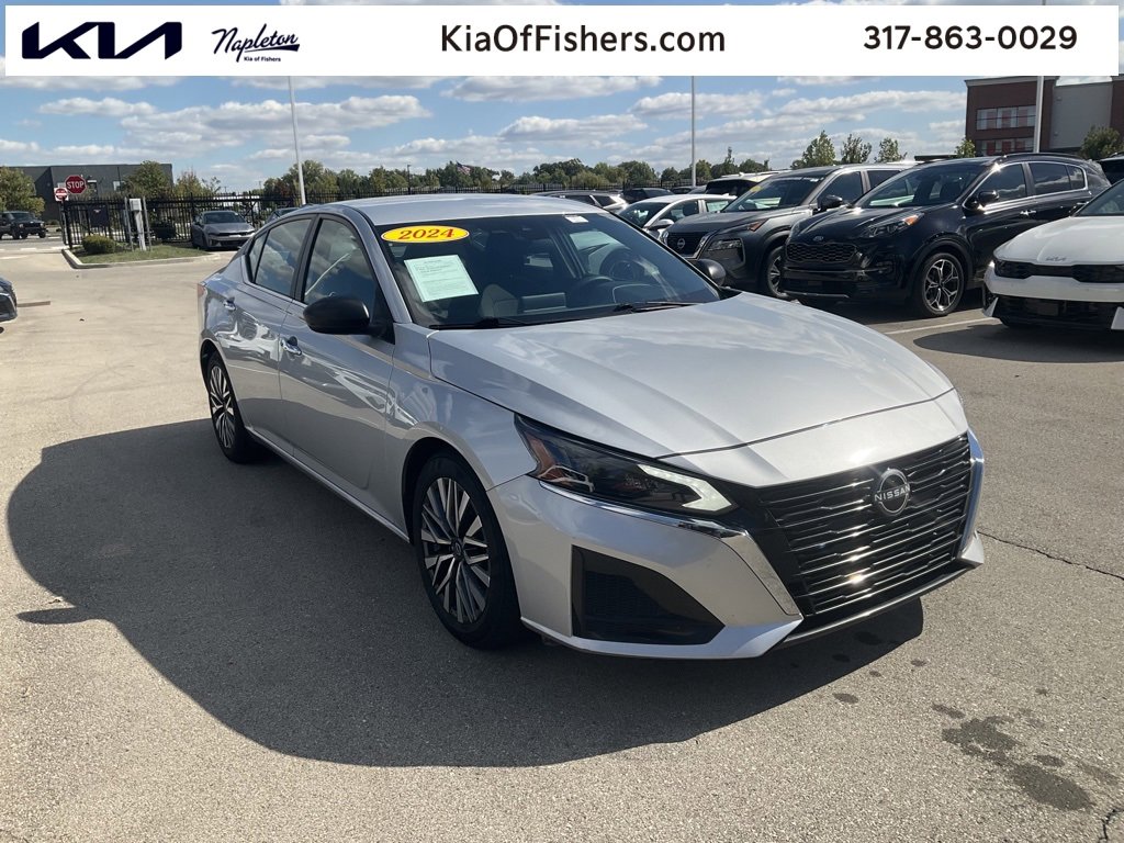 Used 2024 Nissan Altima 2.5 SV