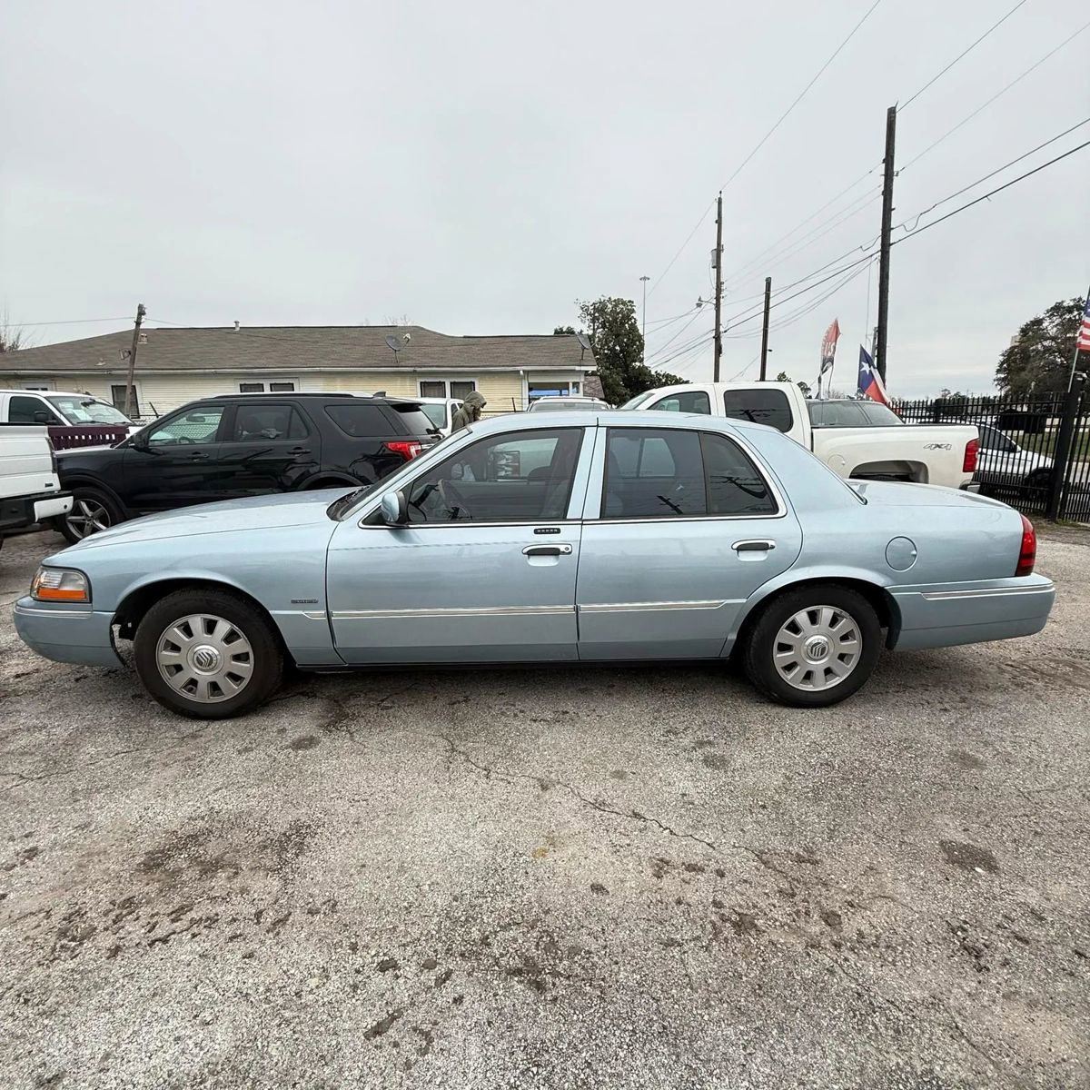 Used 2003 Mercury Grand Marquis LS RWD image 4