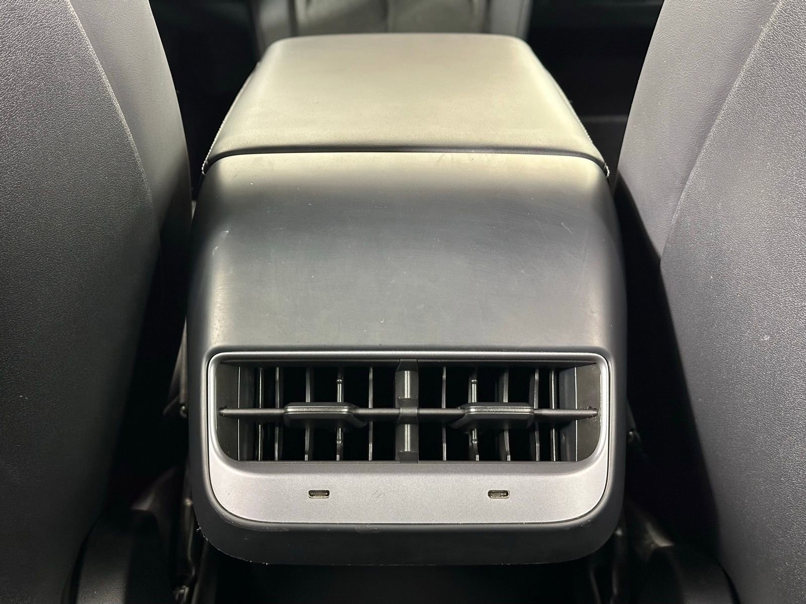 Used 2023 Tesla Model Y Long Range image 33