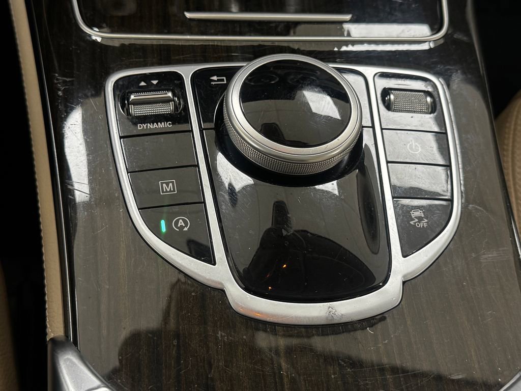 Used 2018 Mercedes-Benz GLC 300 4MATIC image 21