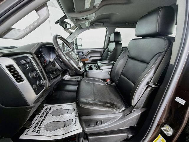Used 2018 GMC Sierra 2500 SLE w/ SLE Preferred Package AWD/4WD image 19