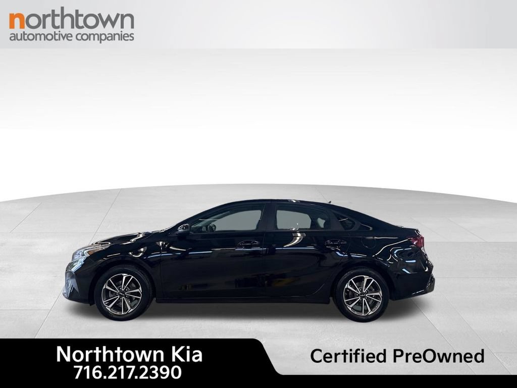 Certified 2023 Kia Forte LXS w/ LXS Technology Package FWD image 3