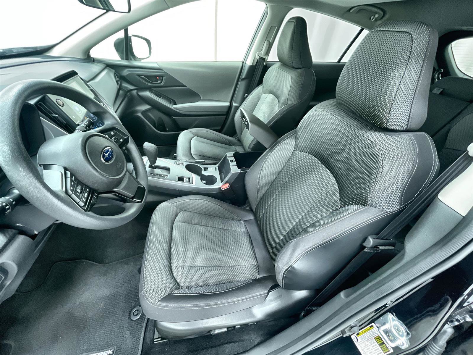 Used 2024 Subaru Crosstrek 2.0i Premium image 18