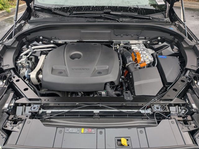 Used 2024 Volvo XC60 T8 Ultimate w/ Protection Package Premier image 24