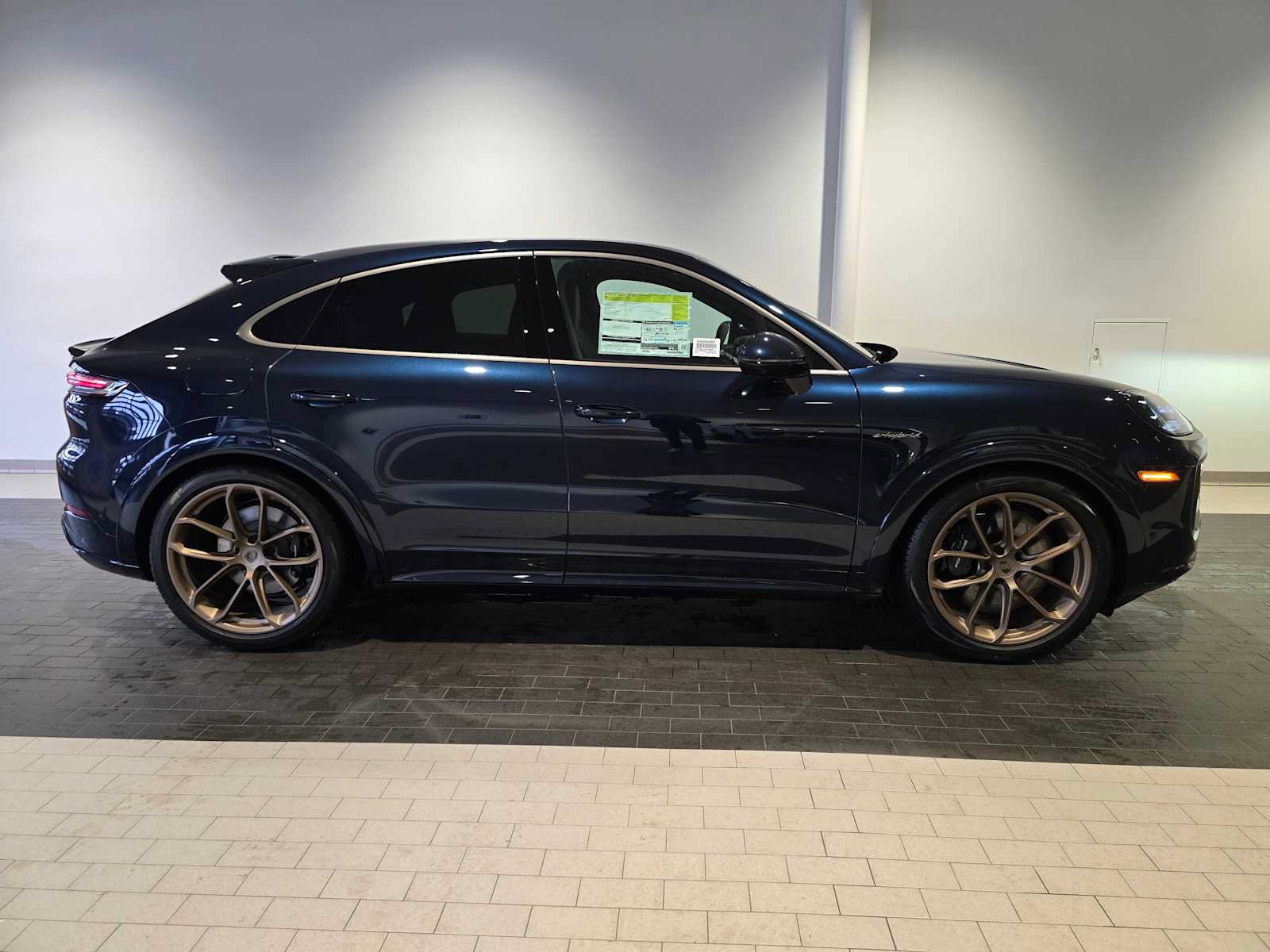 New 2026 Porsche Cayenne Turbo AWD/4WD image 8