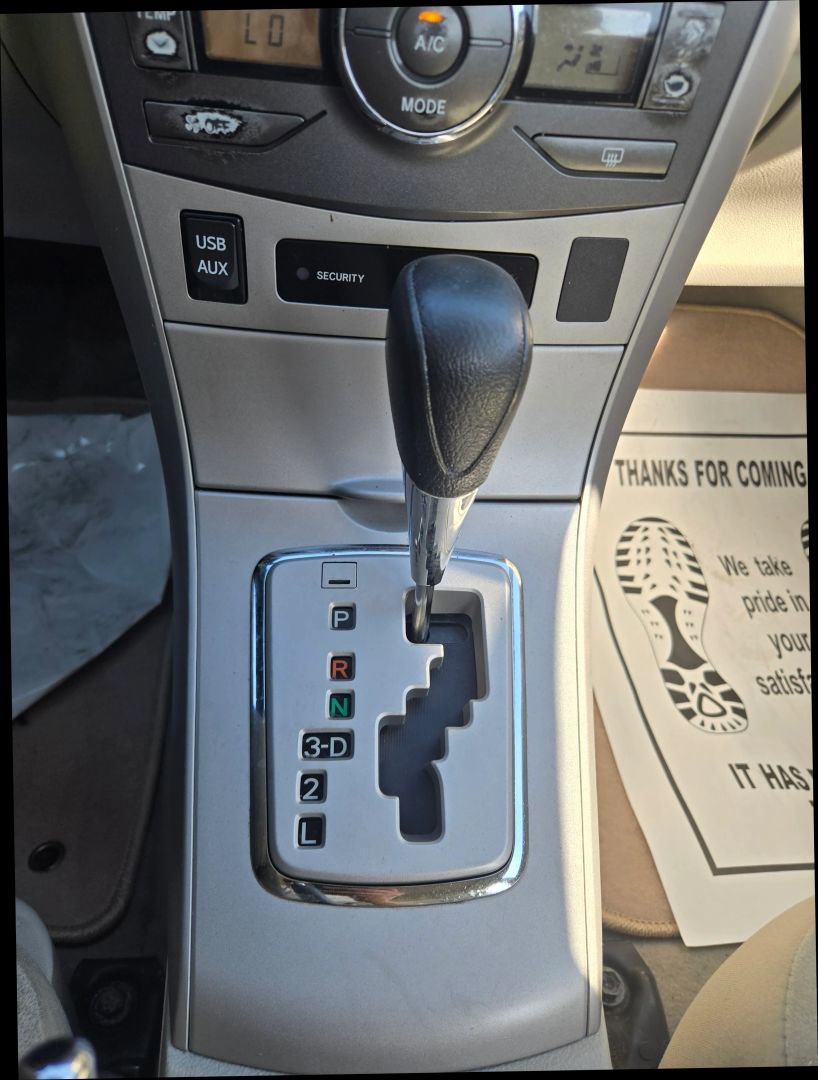 Used 2013 Toyota Corolla LE w/ Premium Pkg FWD image 23