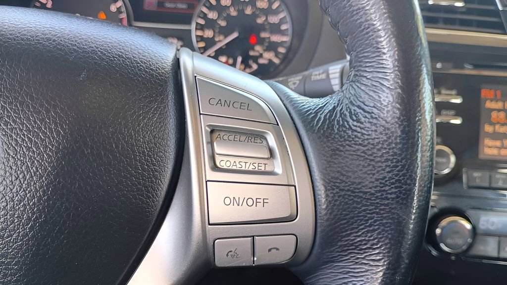 Used 2013 Nissan Altima 2.5 SL w/ 2.5 Moonroof Pkg image 17