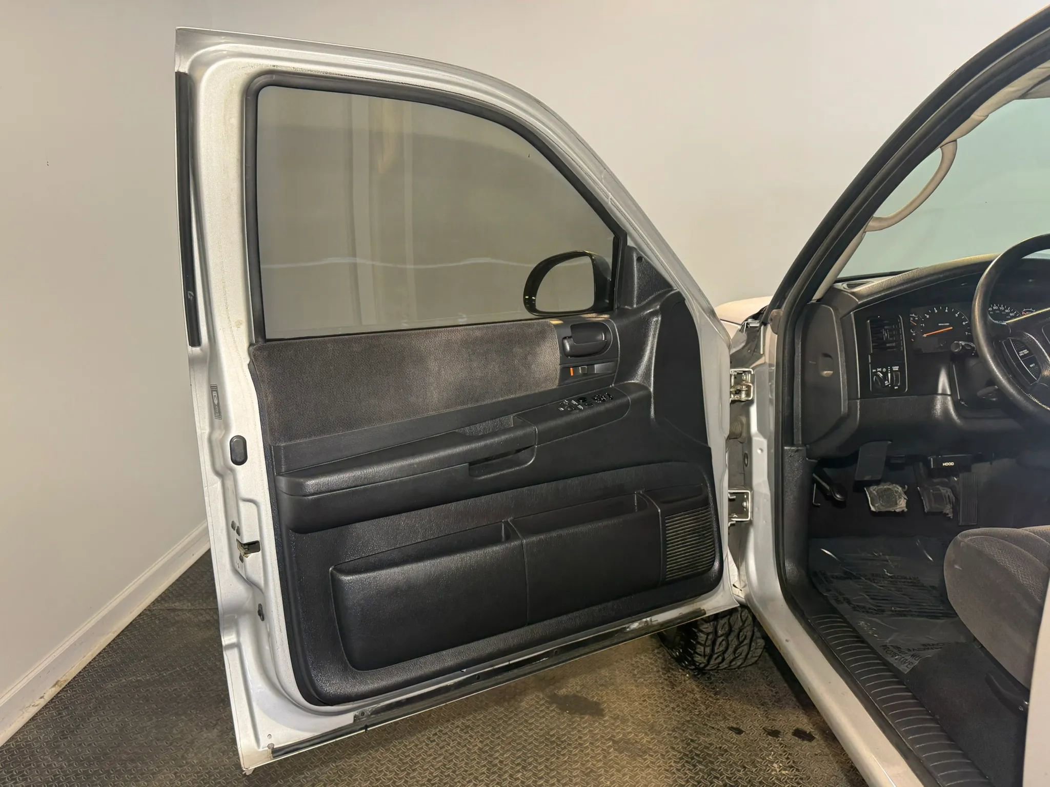 Used 2002 Dodge Dakota Sport image 7