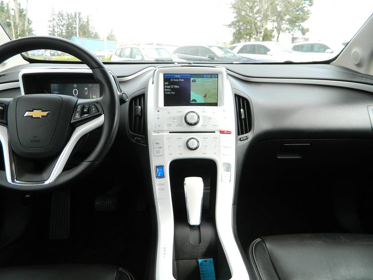 Used 2012 Chevrolet Volt Premium w/ Premium Trim Package image 16