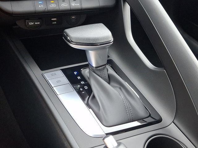 New 2026 Hyundai Elantra SE FWD image 17