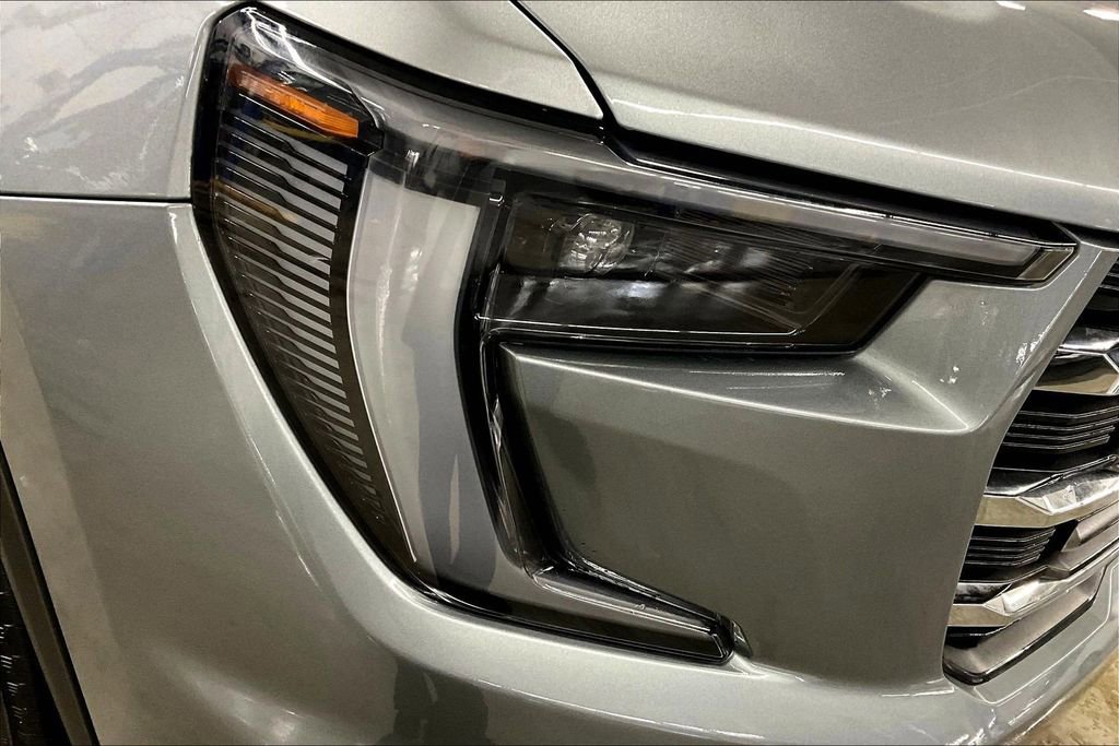 Used 2025 GMC Acadia Elevation image 32
