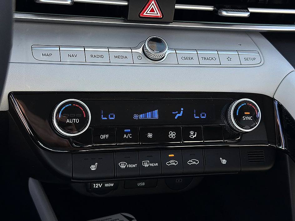 New 2026 Hyundai Elantra Limited FWD image 12