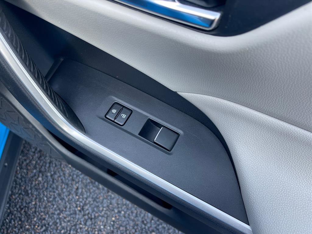 Used 2020 Toyota RAV4 XLE Premium image 20