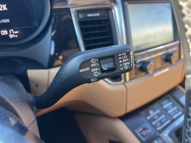 Used 2016 Porsche Macan S image 22