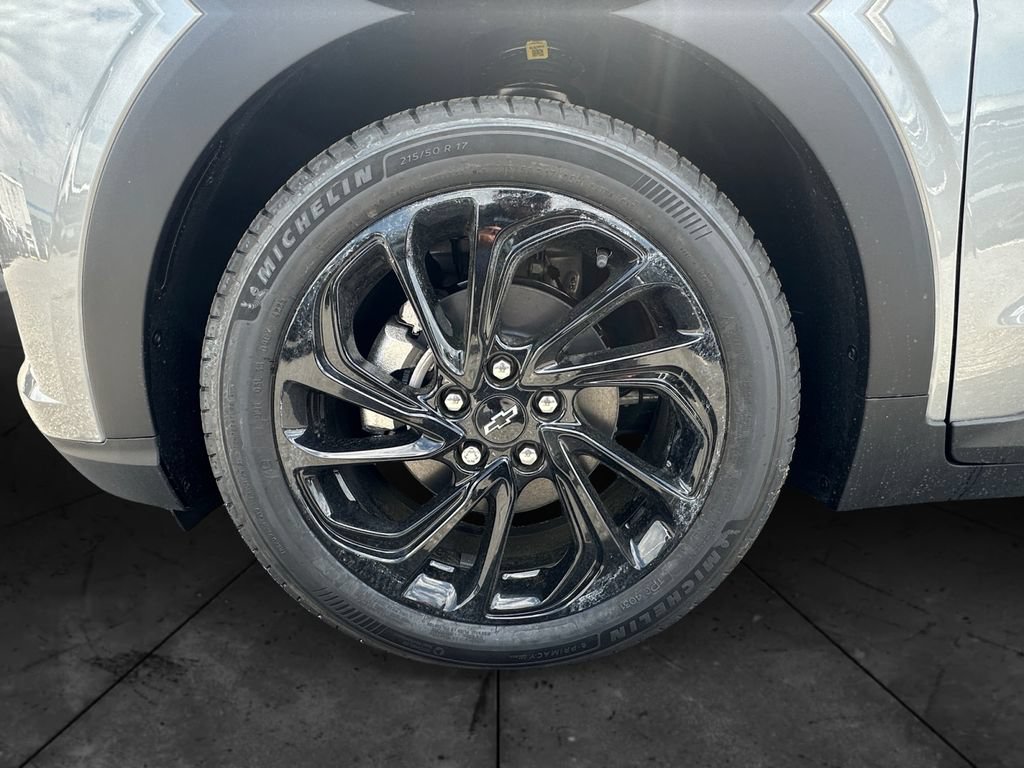 New 2027 Chevrolet Bolt RS FWD image 14