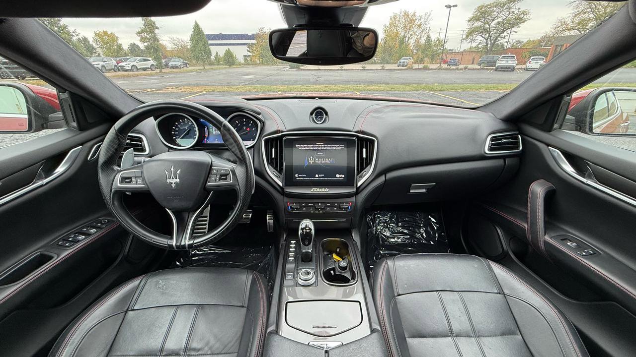 Used 2018 Maserati Ghibli S GranSport RWD image 17