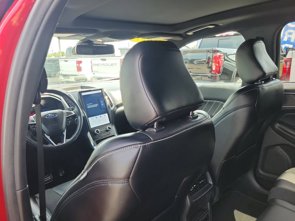 Certified 2022 Ford Edge ST w/ Equipment Group 401A AWD/4WD image 10