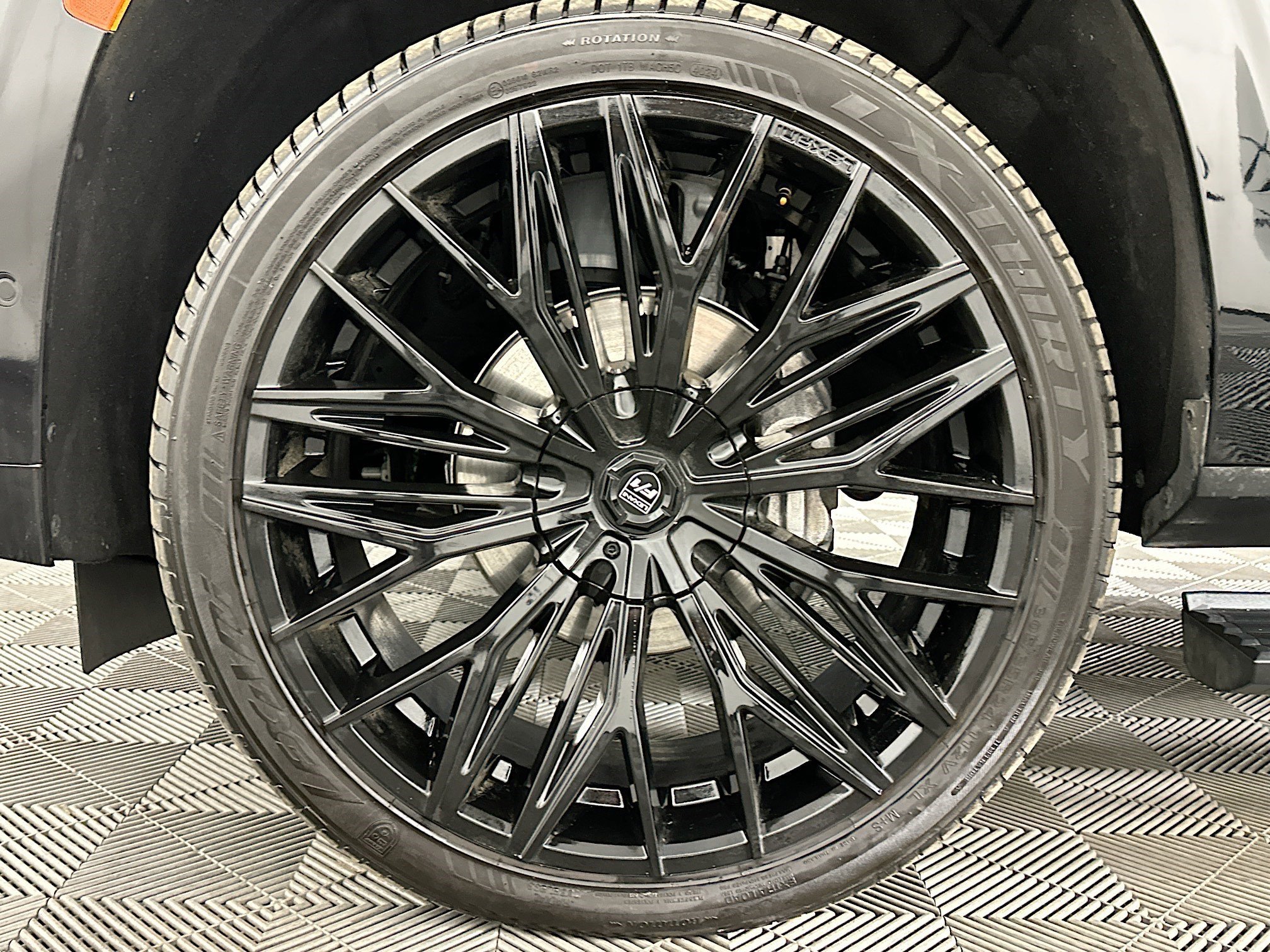 Used 2023 Cadillac Escalade Sport Platinum image 37