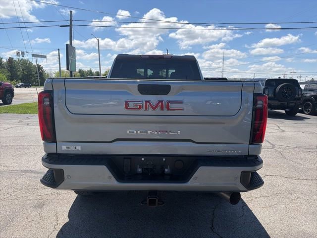 Used 2024 GMC Sierra 2500 Denali w/ Denali Reserve Package AWD/4WD image 7