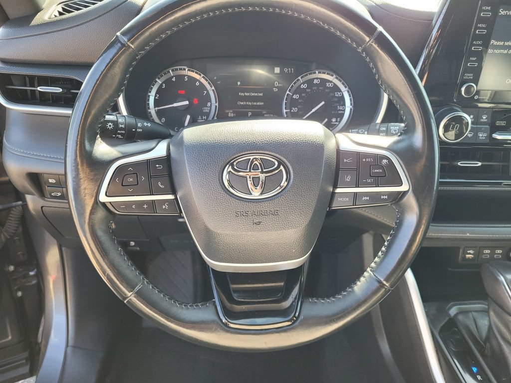 Used 2022 Toyota Highlander XSE AWD/4WD image 21