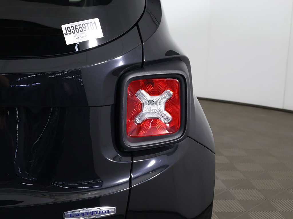 Used 2019 Jeep Renegade Latitude AWD/4WD image 13