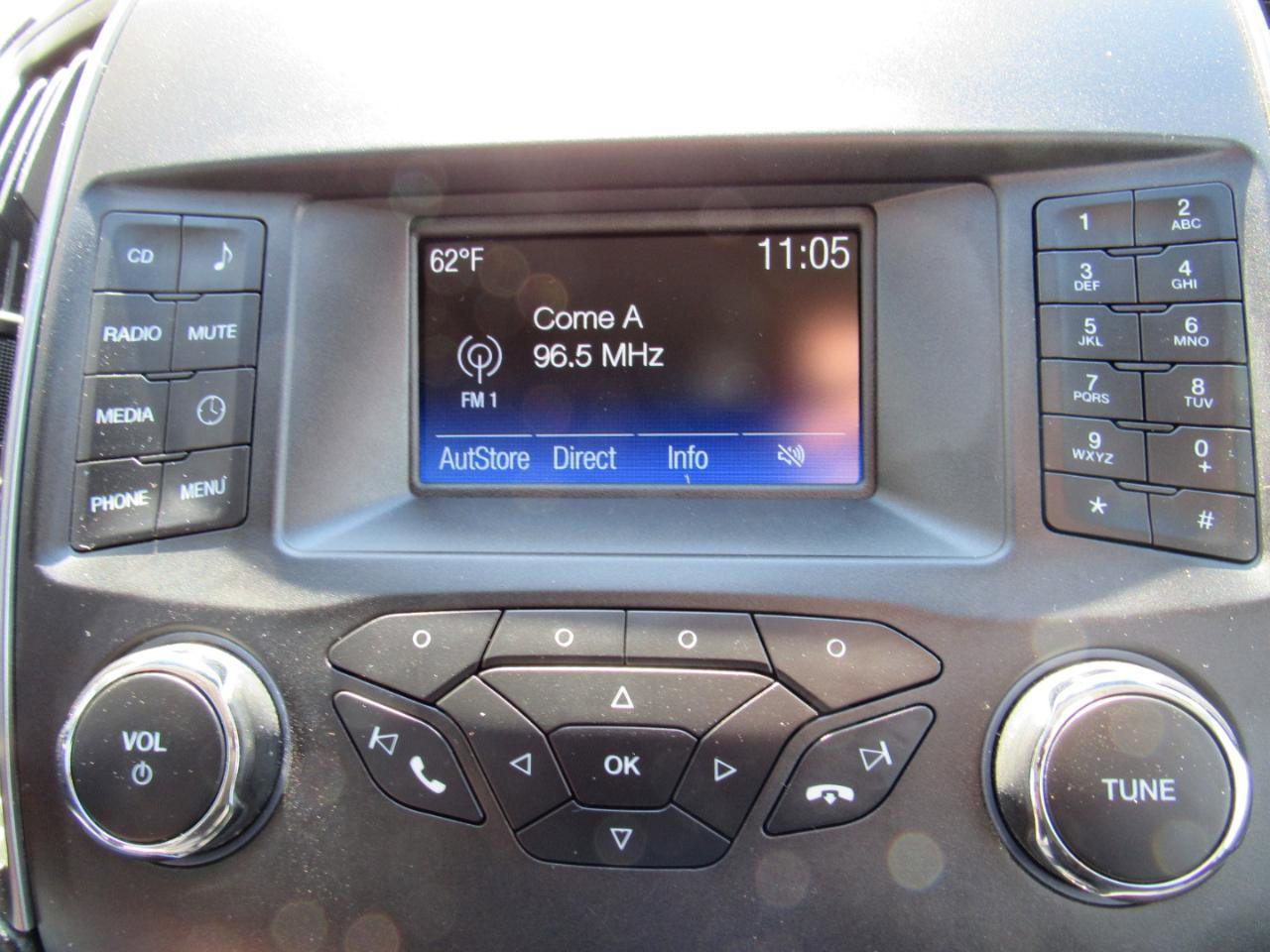 Used 2015 Ford Edge SE FWD image 16
