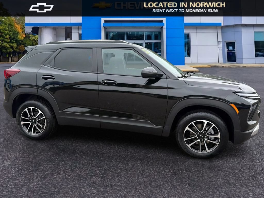 New 2026 Chevrolet TrailBlazer LT w/ Convenience Package AWD/4WD image 4