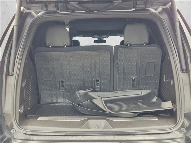 Used 2021 Chevrolet Tahoe Z71 w/ Z71 Off-Road Package AWD/4WD image 22