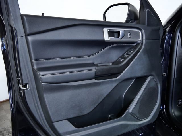 Certified 2020 Ford Explorer XLT w/ Equipment Group 202A AWD/4WD image 17