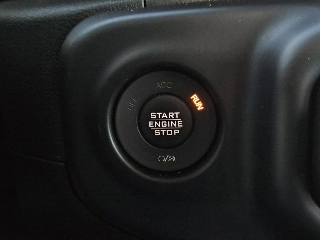 Used 2020 Jeep Gladiator Overland image 23