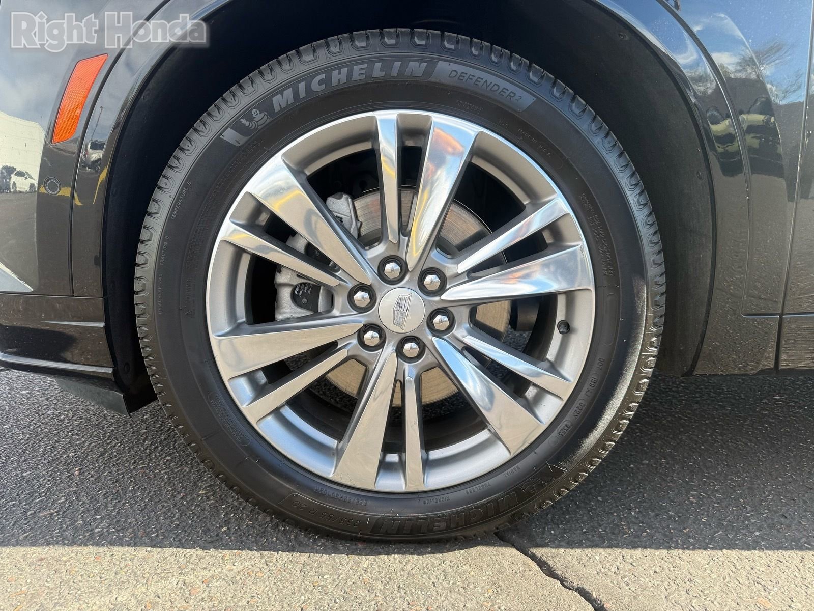 Used 2022 Cadillac XT6 Premium Luxury w/ Technology Package image 10