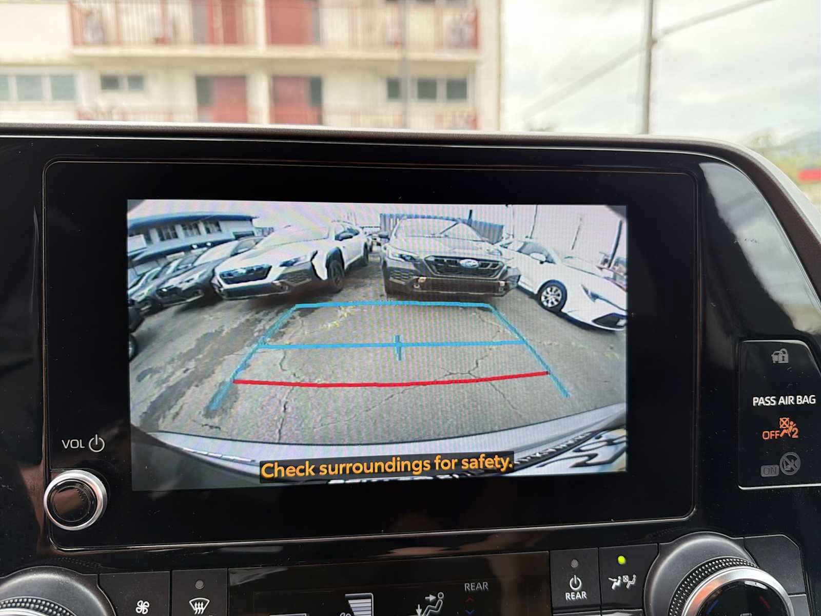 Used 2023 Toyota Highlander L FWD image 17