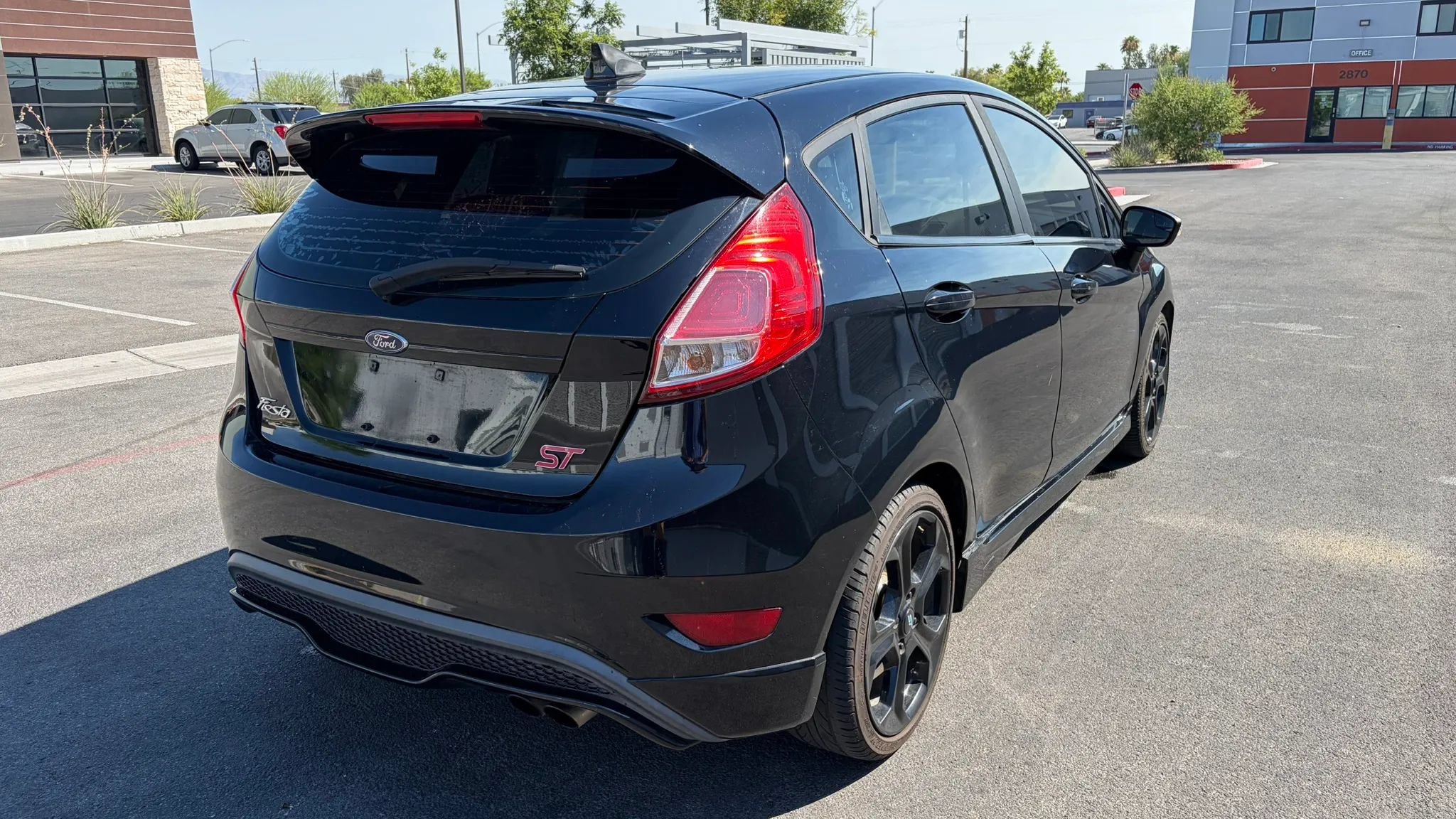 Used 2016 Ford Fiesta ST FWD image 5