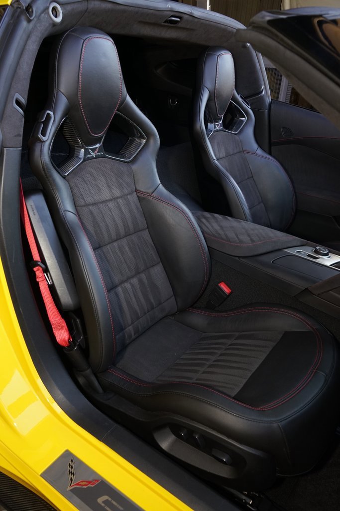 Used 2015 Chevrolet Corvette Z06 image 16