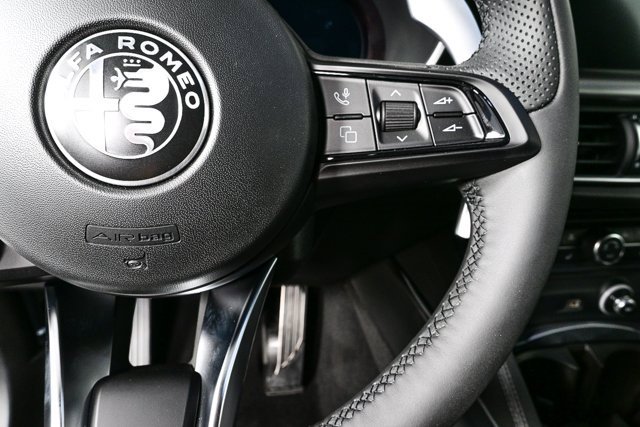 New 2025 Alfa Romeo Stelvio Sprint w/ Convenience Package image 11