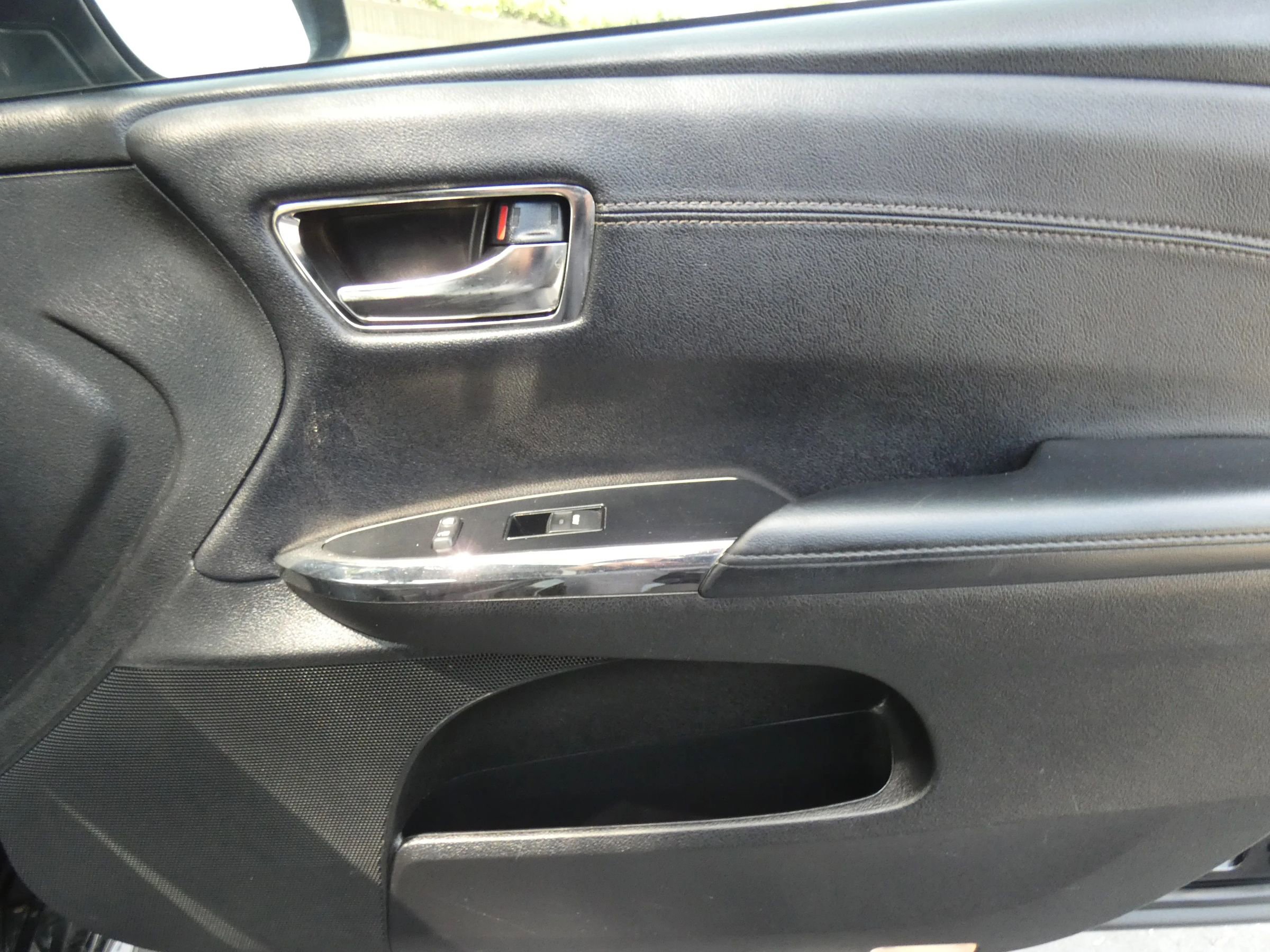 Used 2018 Toyota Avalon XLE image 34