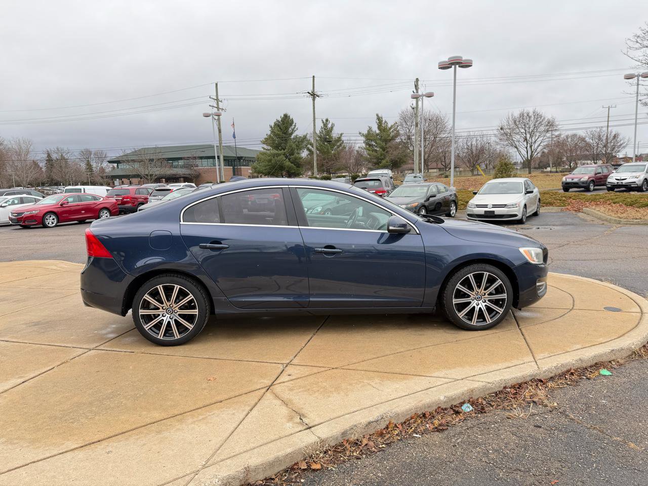 Used 2015 Volvo S60 T5 Premier image 4