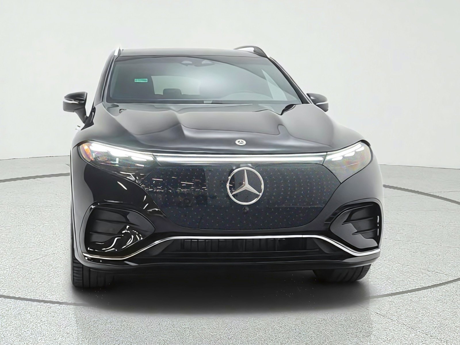 New 2027 Mercedes-Benz EQS 400 4MATIC SUV image 2