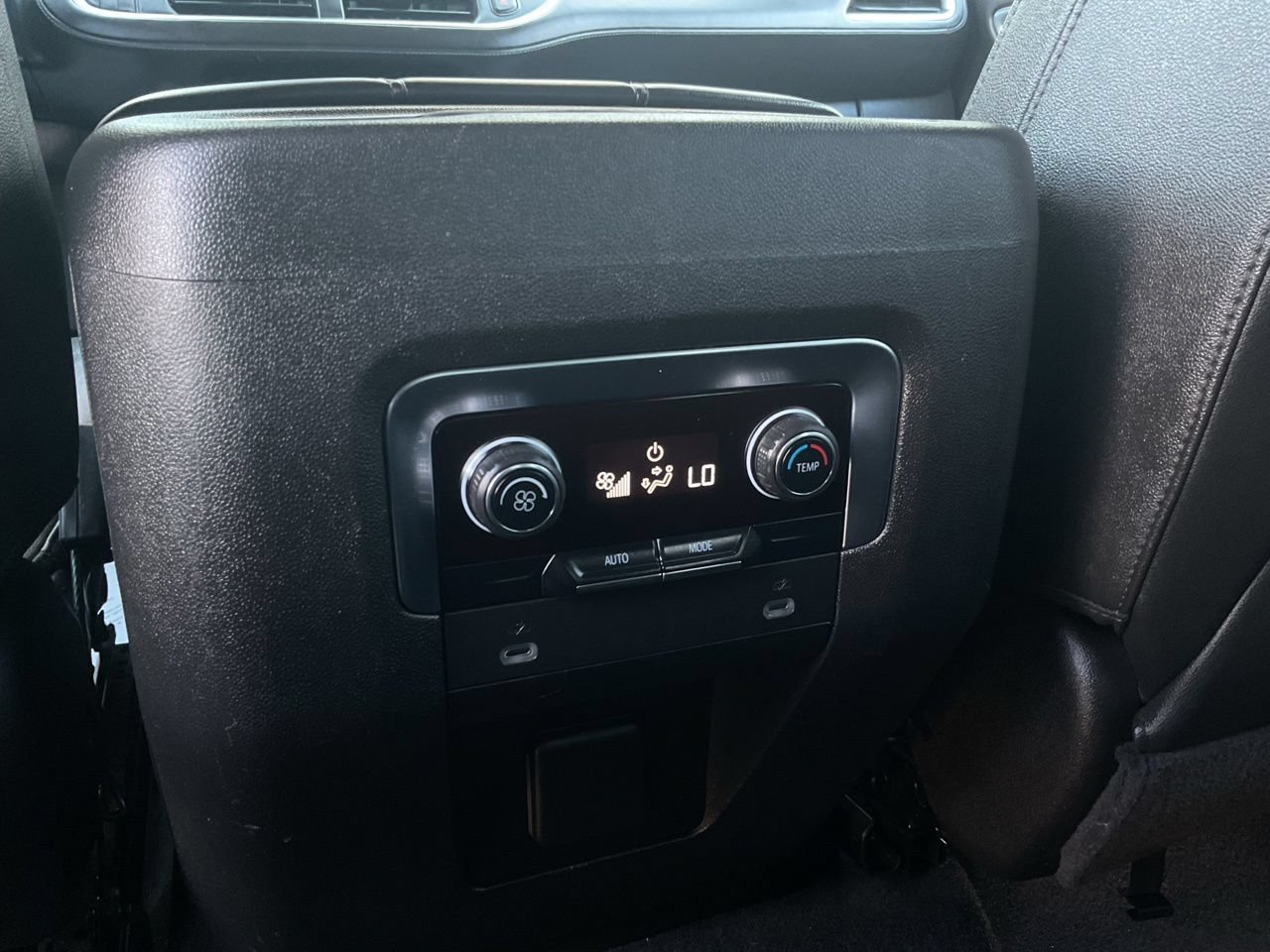 Used 2021 Chevrolet Tahoe Z71 AWD/4WD image 14