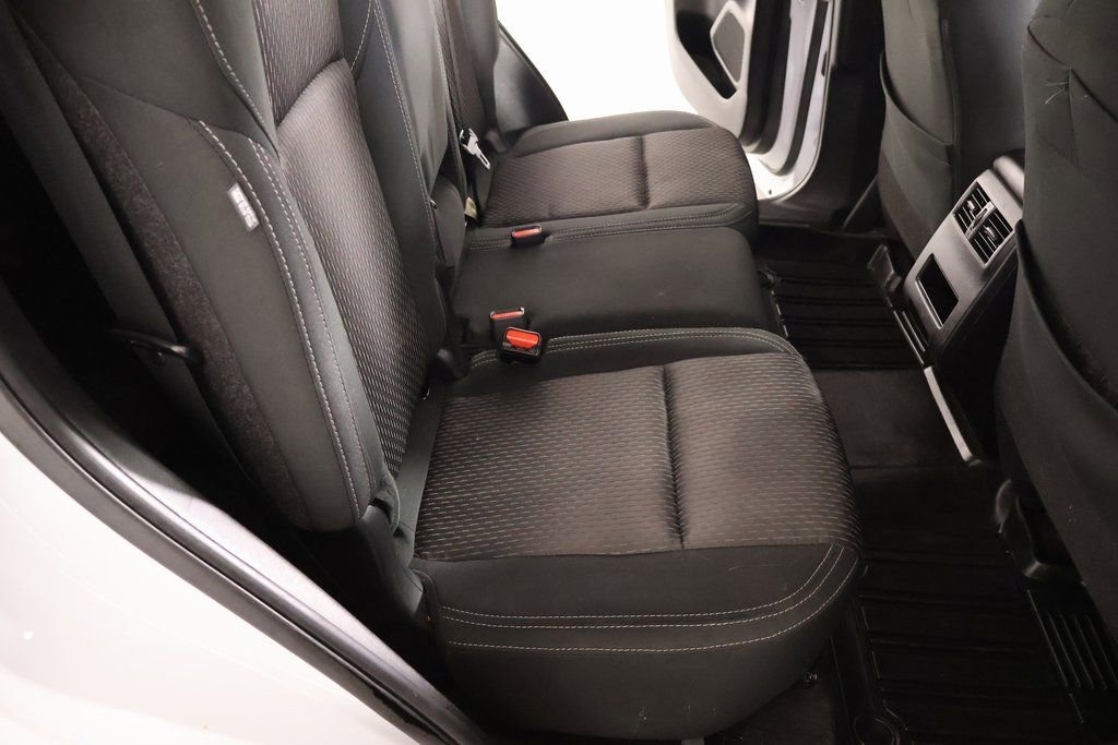 Used 2023 Mitsubishi Outlander ES image 14