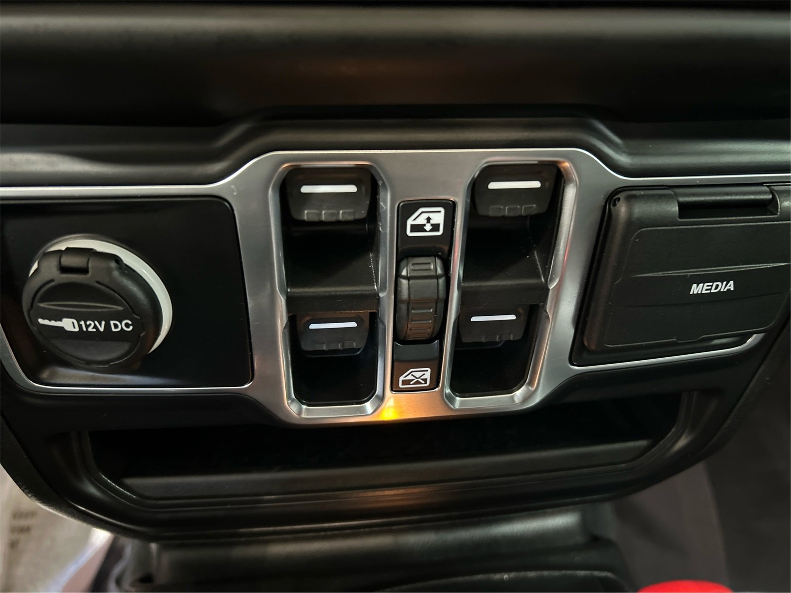 Used 2022 Jeep Gladiator Overland w/ Popular Equipment Package image 29