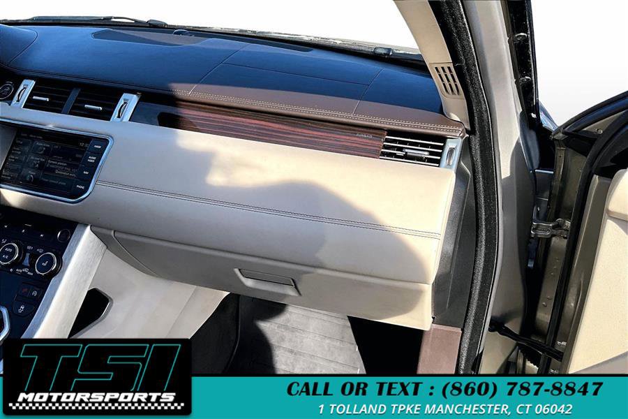 Used 2014 Land Rover Range Rover Evoque Prestige image 17