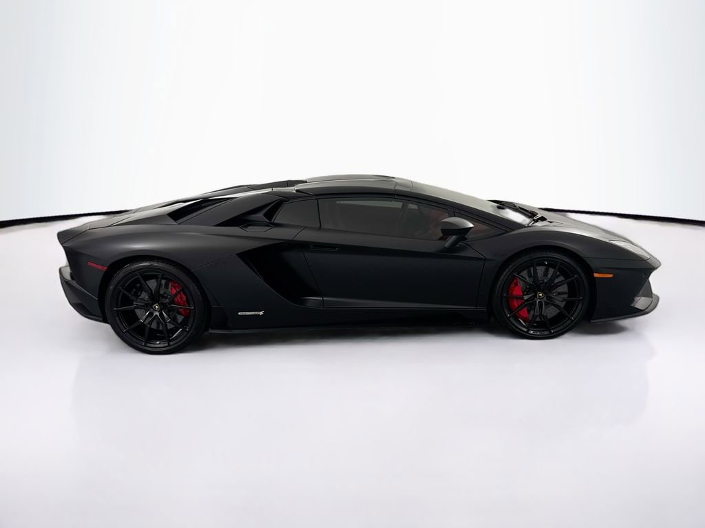 Used 2018 Lamborghini Aventador S image 35