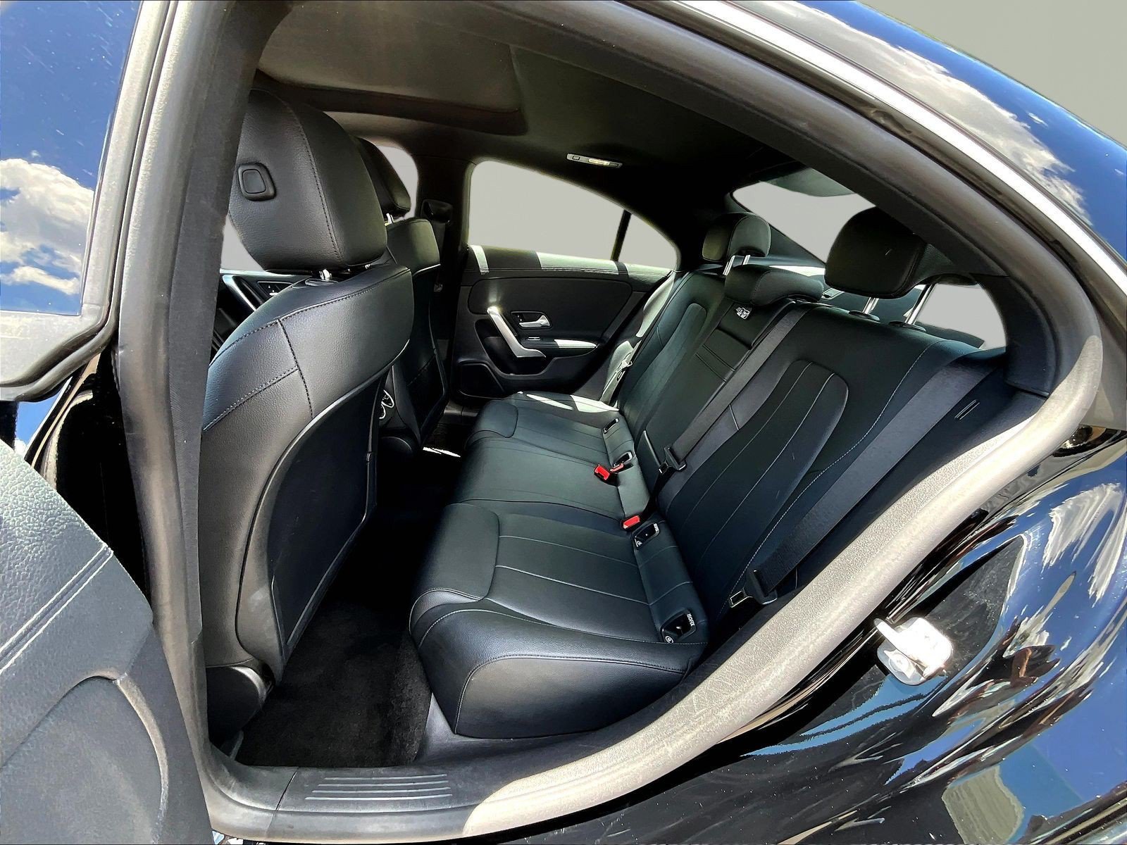 Used 2025 Mercedes-Benz CLA 250 image 22