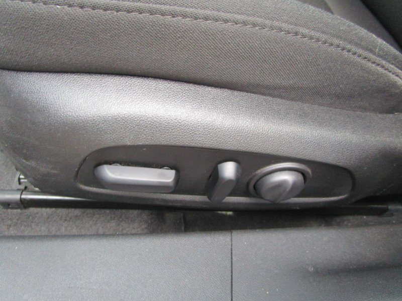 Used 2020 Chevrolet Malibu LT FWD image 13