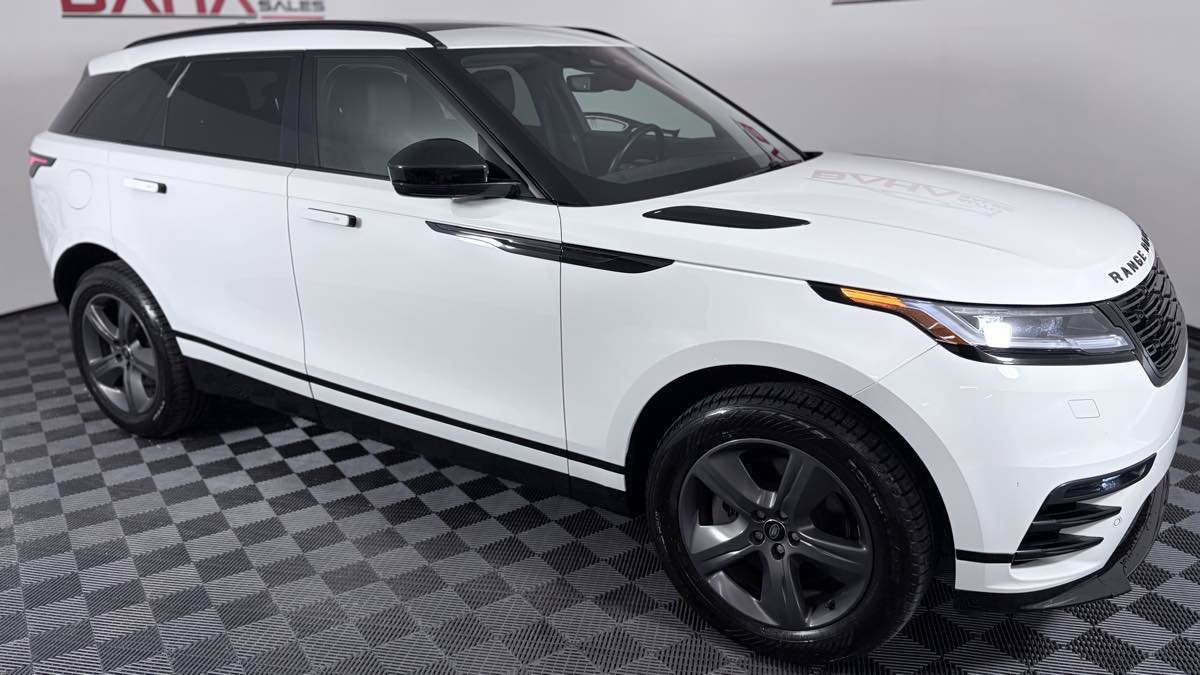 Used 2025 Land Rover Range Rover Velar Dynamic SE AWD/4WD image 9