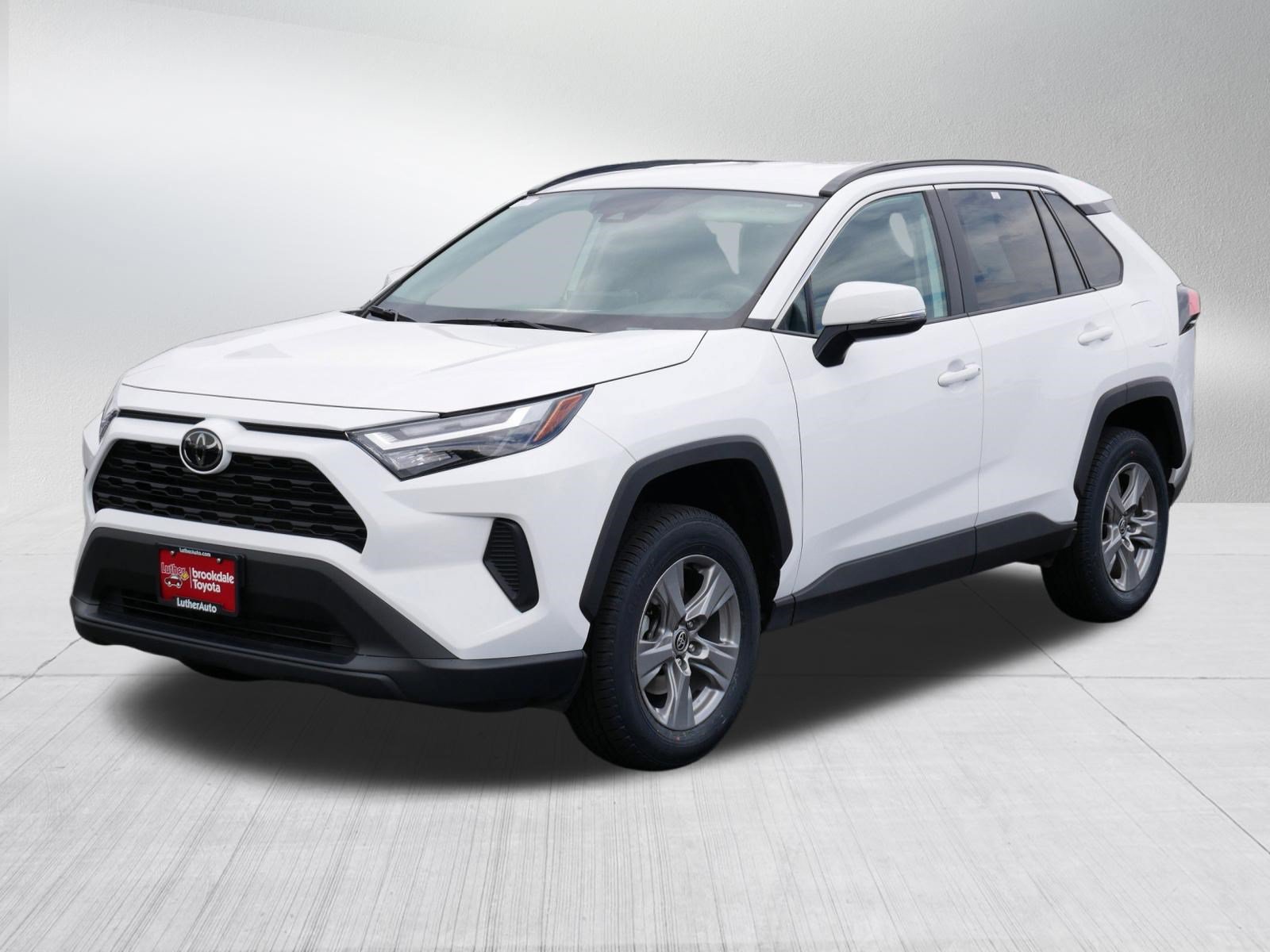 Used 2024 Toyota RAV4 XLE w/ Weather Package AWD/4WD image 3